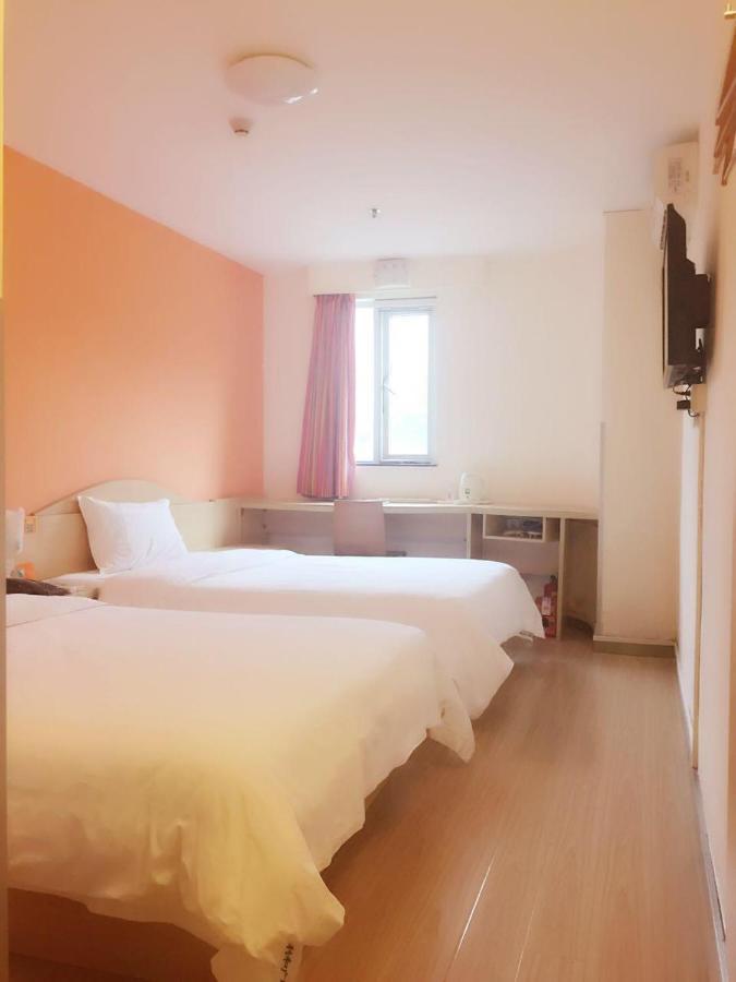 7Days Inn Zhongshan Li He Square Exterior photo